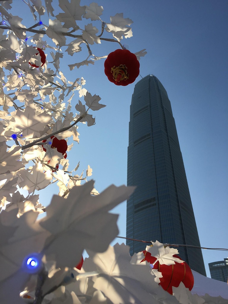 未来科技、经济与社会交汇点的百亿观察与展望