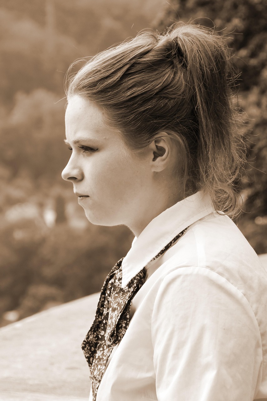 五月莫玥渟的最新照片,绽放的美丽与活力